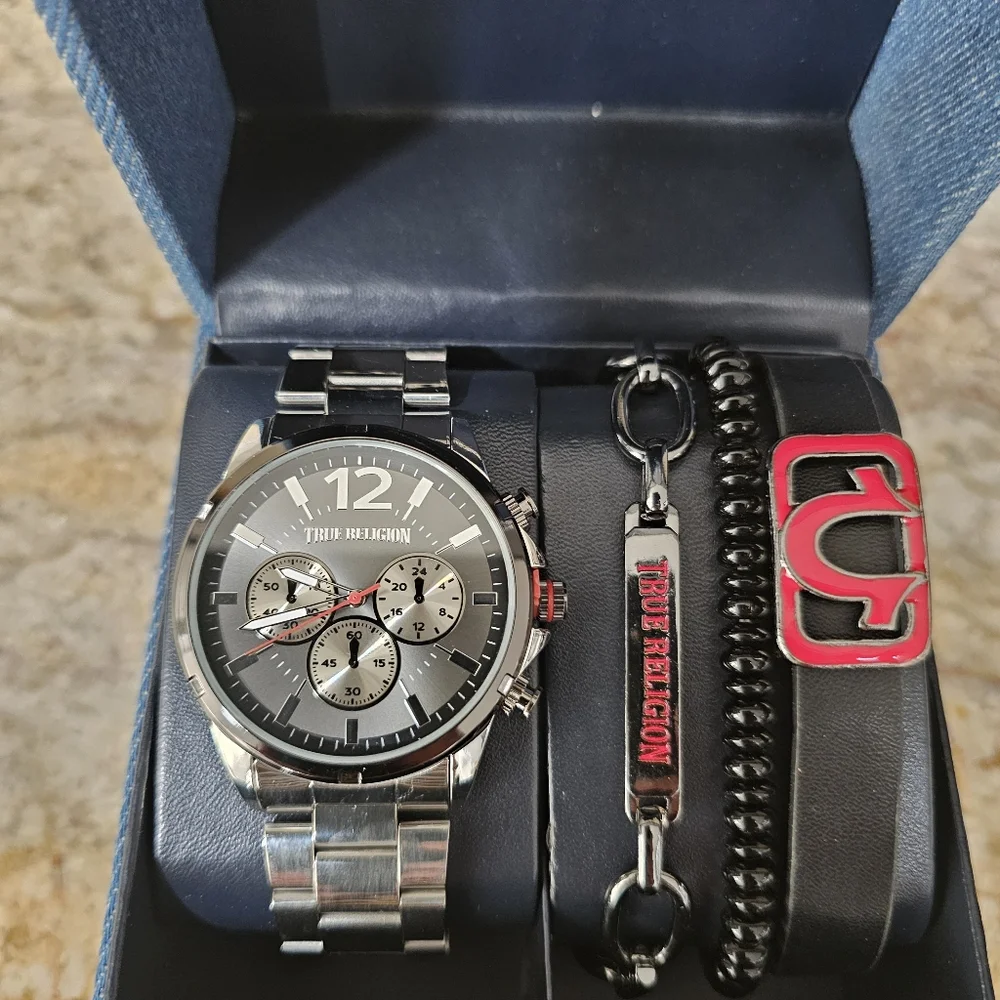 True Religion Black and Silver Watch with Bracelet Mens NEW! - Picture 1 of 6